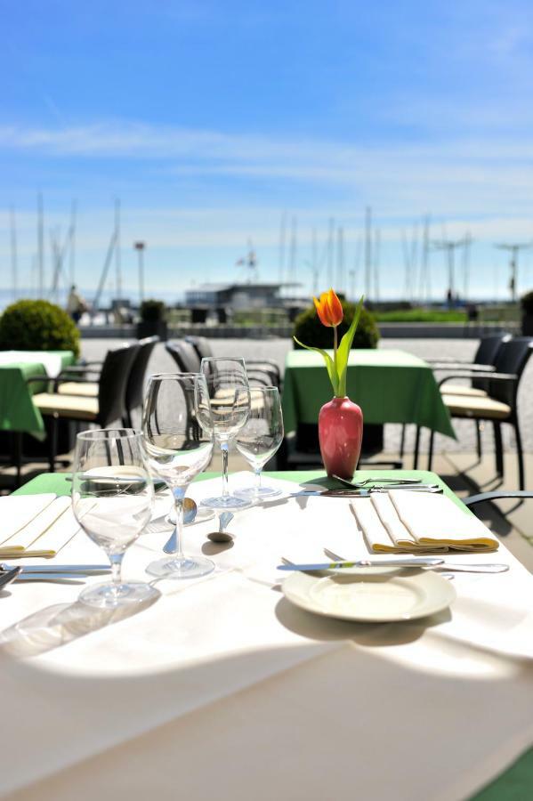 Hotel Schiff Am See Констанц Екстер'єр фото